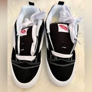 Vans Knu Skool Sneakers Black True White | Men 7.5 / Women 9 | NWT